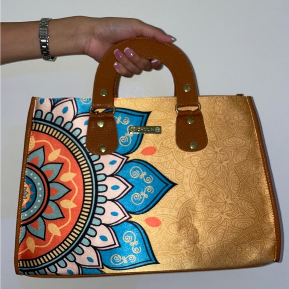 Gold and Multicolor Handbag - Picture 2 of 4